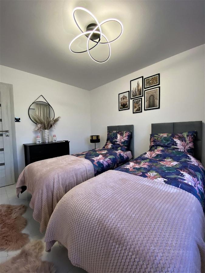Apartament Zielona Nad Sanem Appartamento Sanok Esterno foto