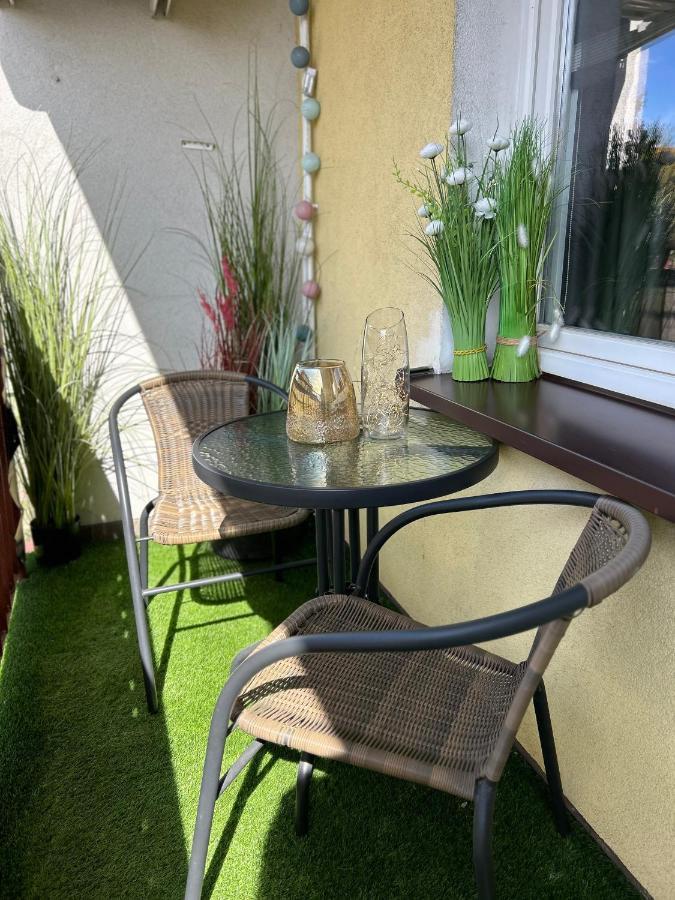 Apartament Zielona Nad Sanem Appartamento Sanok Esterno foto